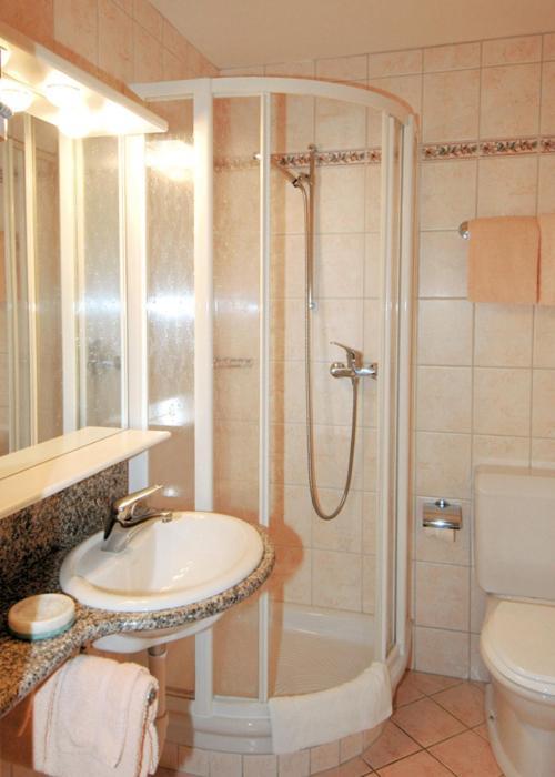 לויקרבאד Alfa Appartements Superior מראה חיצוני תמונה